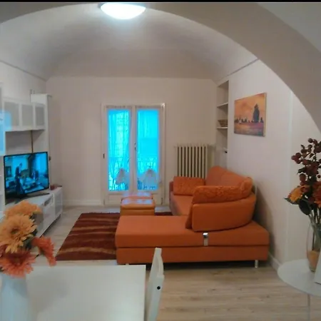 アパート Intero Eli Centralissimo Zona Piazza Bodoni トリノ